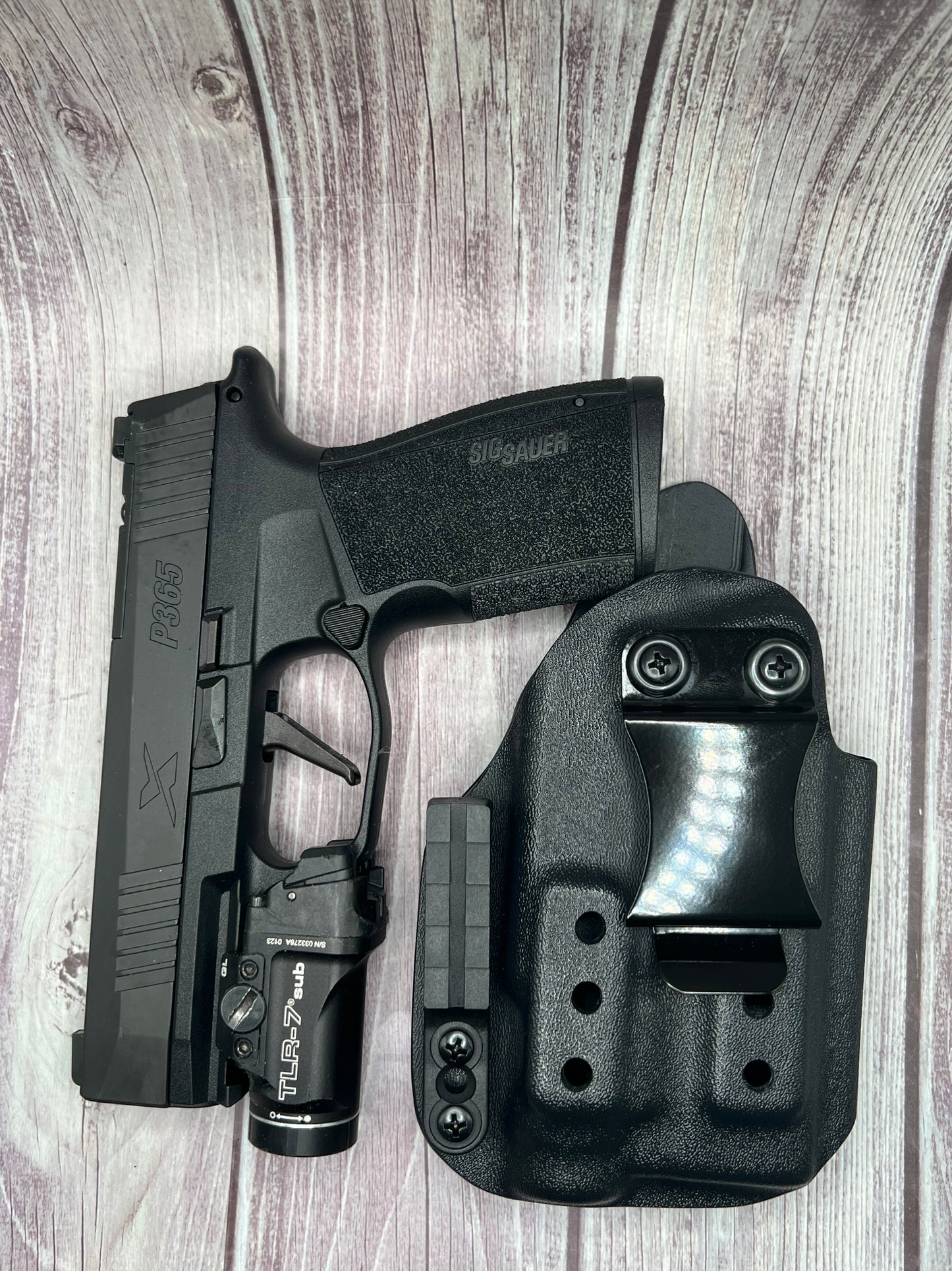 Sig sauer P365 X Macro  Light bearing IWB Holster