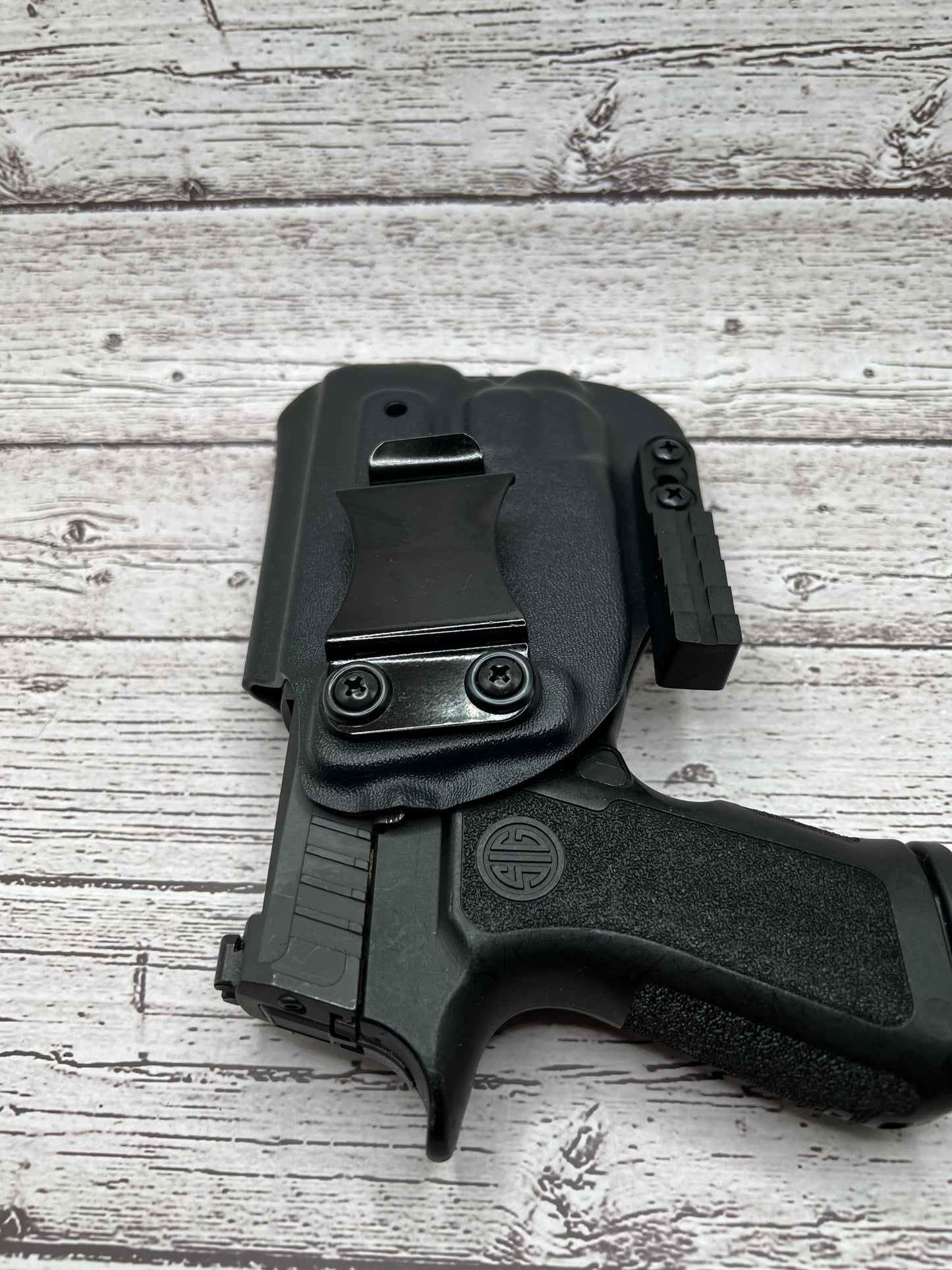Sig Sauer P320 Compact Light bearing IWB Holster