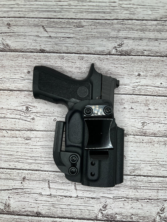Sig Sauer P320 IWB Holster w/Gas Pedal Right Handed
