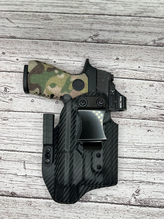 Sig Sauer P320 Compact Light bearing IWB Holster