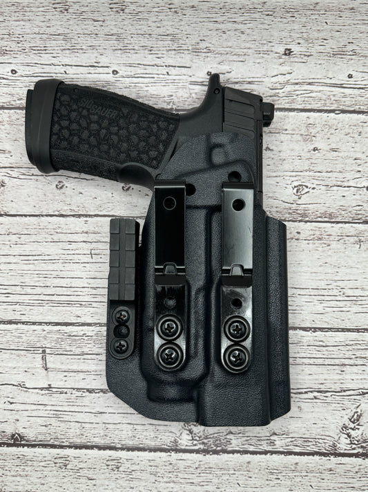 Sig sauer P365 FUSE IWB Light bearing Holster