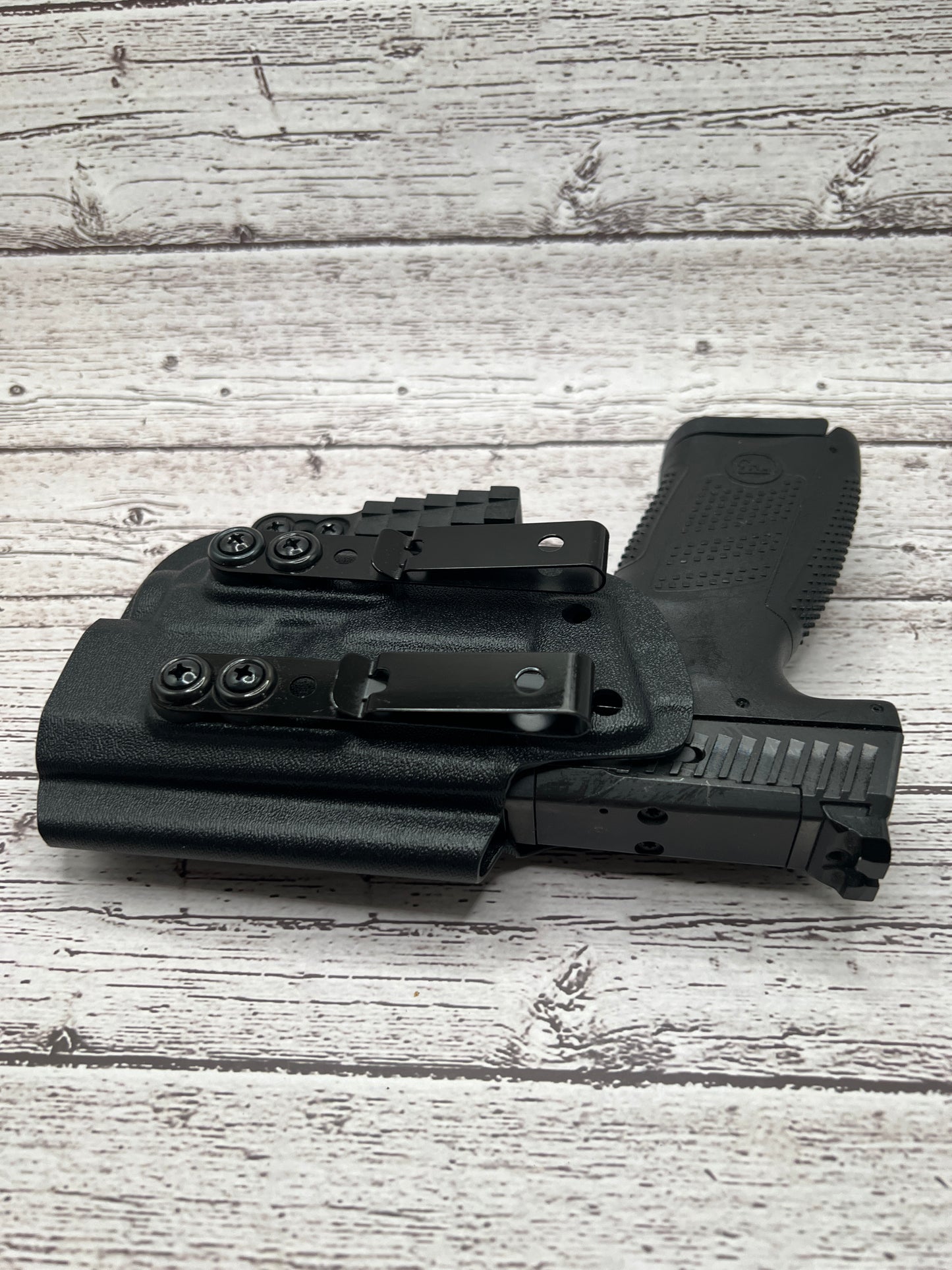 CZ P10C  IWB Light Bearing Holster