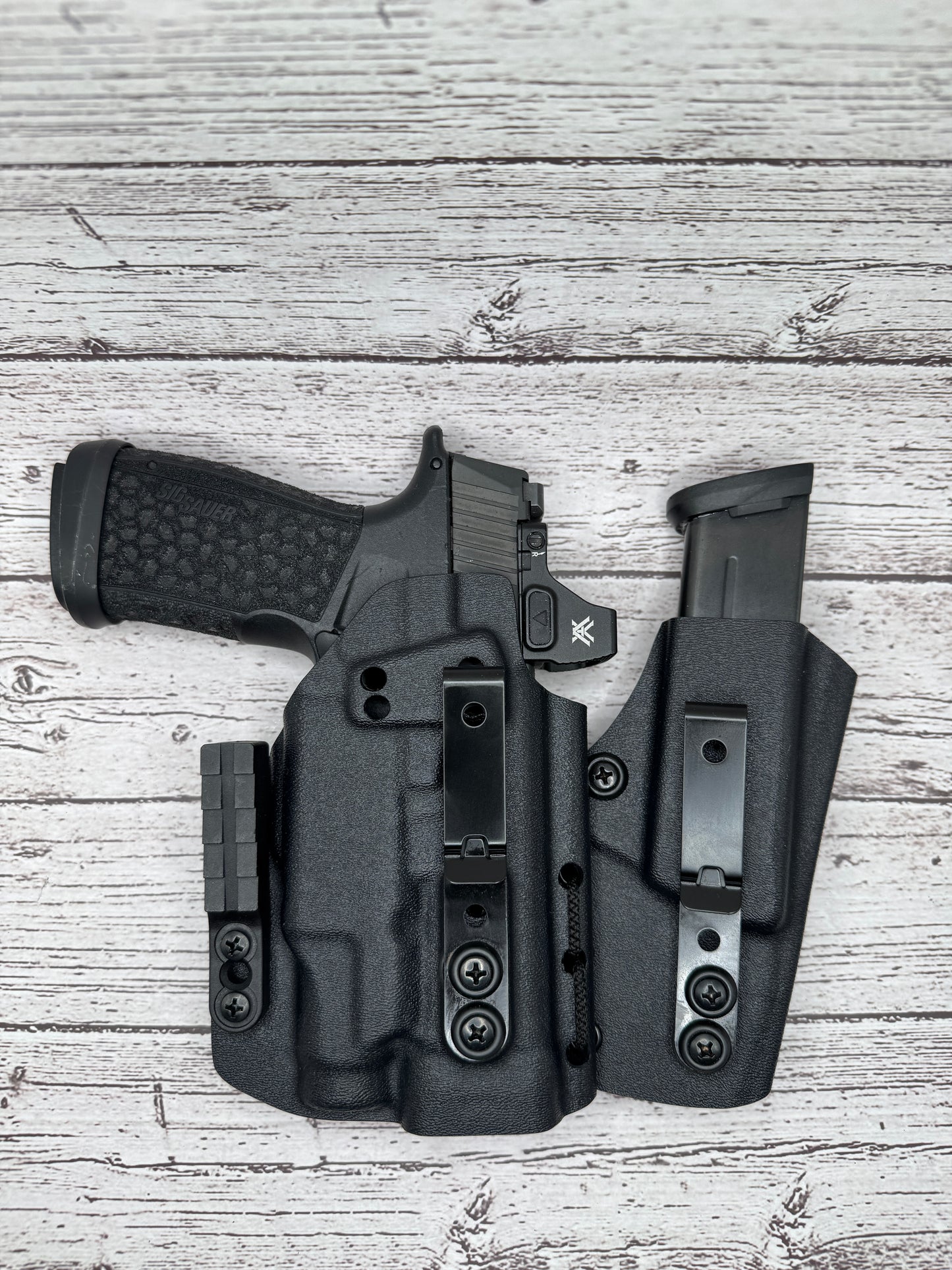 Sig sauer P365 FUSE AIWB Light bearing Holster