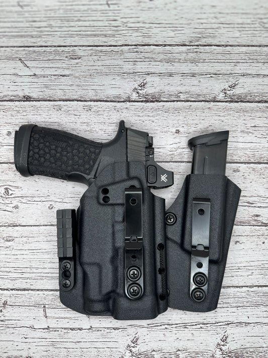 Sig sauer P365 FUSE AIWB Light bearing Holster