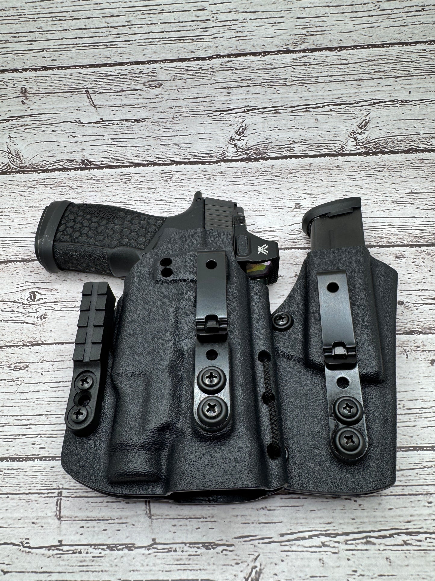 Sig sauer P365 FUSE AIWB Light bearing Holster