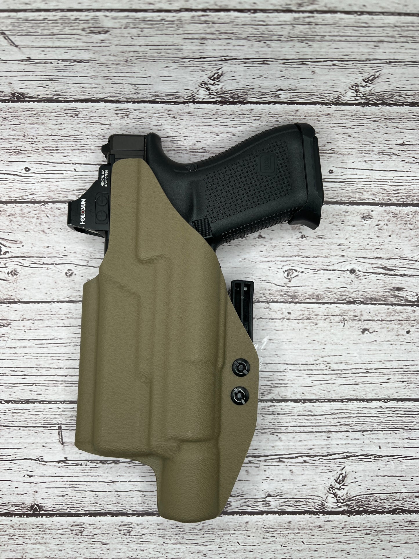 Light Bearing IWB Holster for Glock 17/47 Pistol.